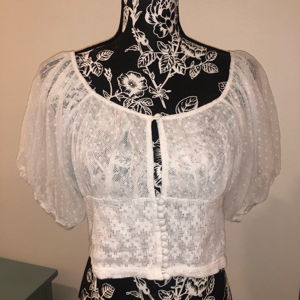 Free people size small white crop blouse
